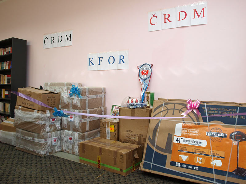 CRDM-kosovo-2010-humanitarni-dar_565493