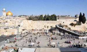 Zeď nářků a Chrámová hora v Jeruzalémě (foto: Ivana Moravcová)