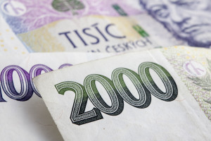 Peníze – koruny (foto Shutterstock)